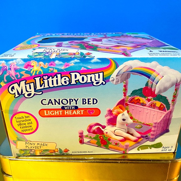 MY LITTLE PONY G2 VINTAGE 1997 CANOPY BED WITH LIGHT HEART PONY MAGIC PLAYSET - Picture 11 of 16